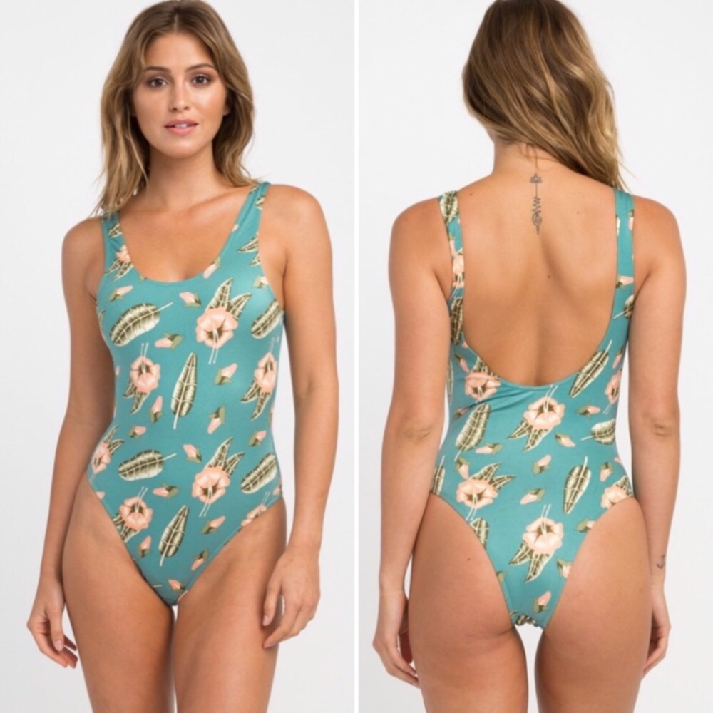 RVCA South Swell Pelletier One Piece Swimsuit Sz L - Picture 1 of 6